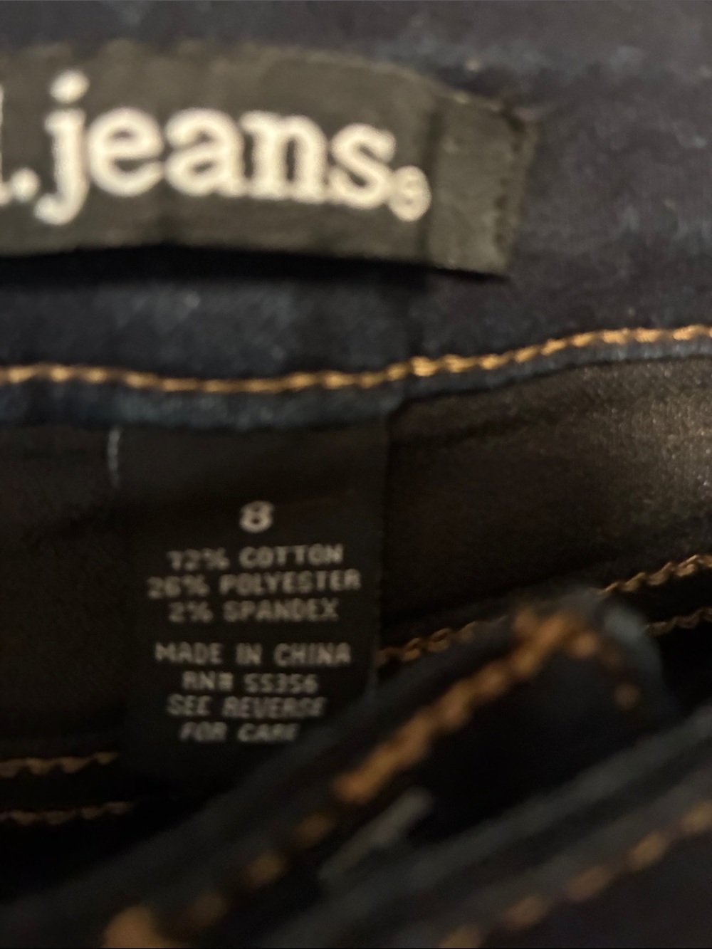 d. jeans Navy SZ 8 Knee Length Jeans with Contrast Stitching NWOT - Picture 5 of 6